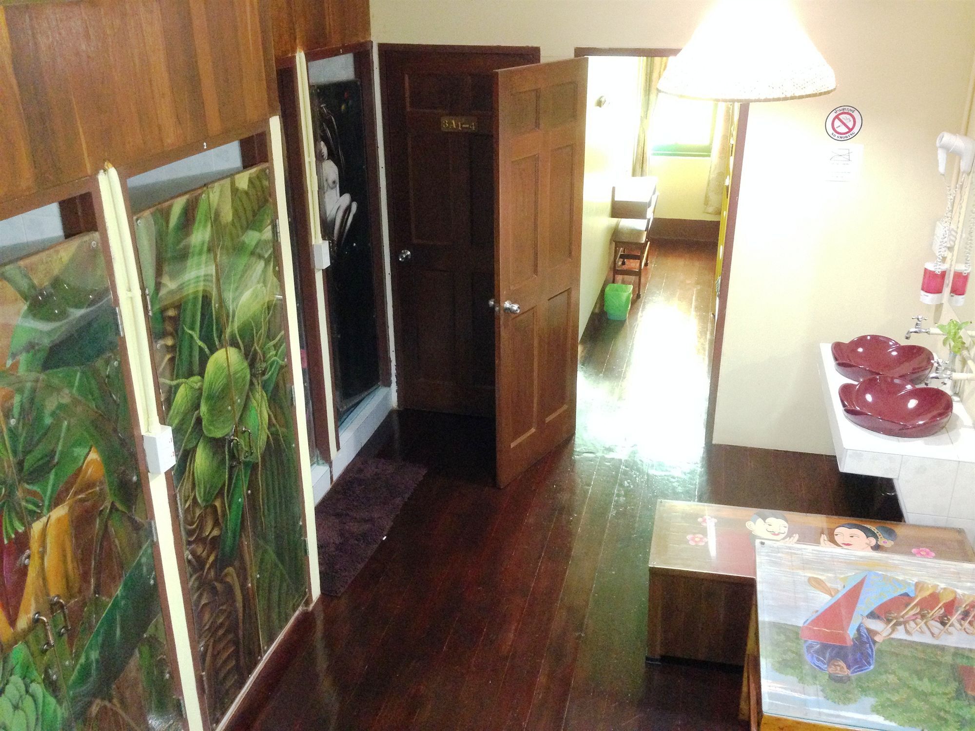 A Pousada Baan Bovorn Banguecoque Exterior foto